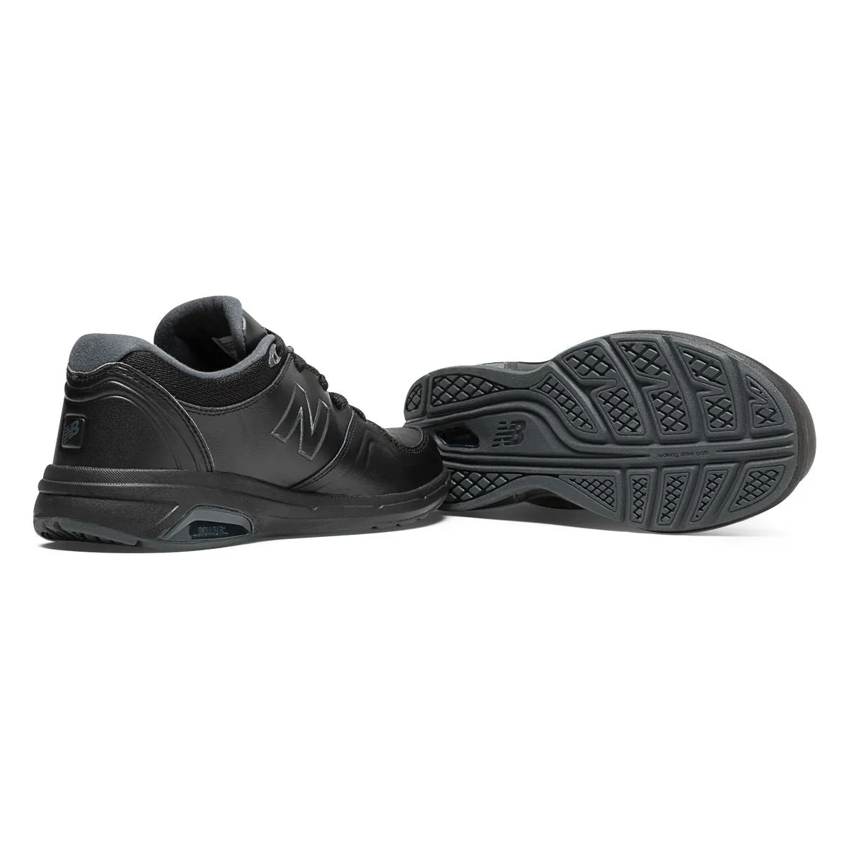 813 v1 Walking Shoe