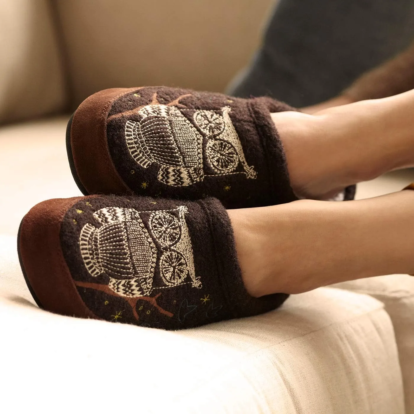Acorn Womens Slipper with Berber Lining, Suede Siding and Durable Non-Slip Indoor/Outdoor Sole