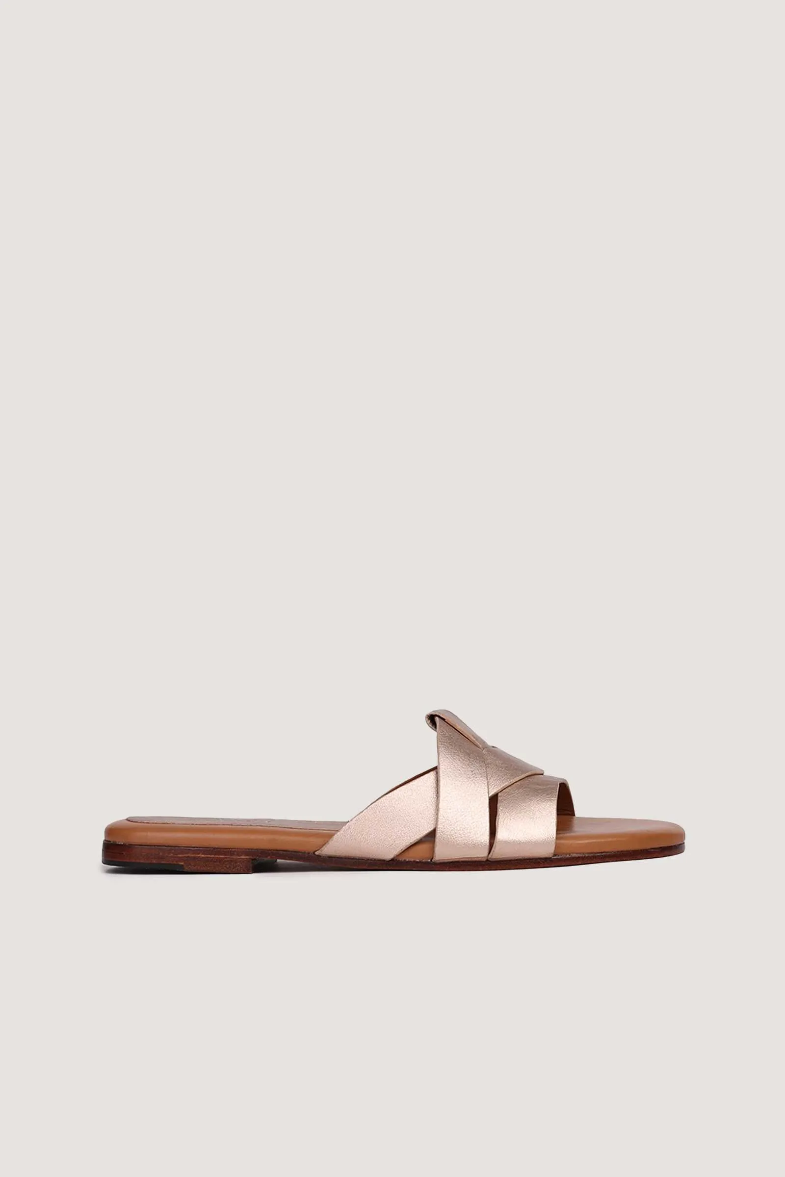 Criss-Cross Slipper