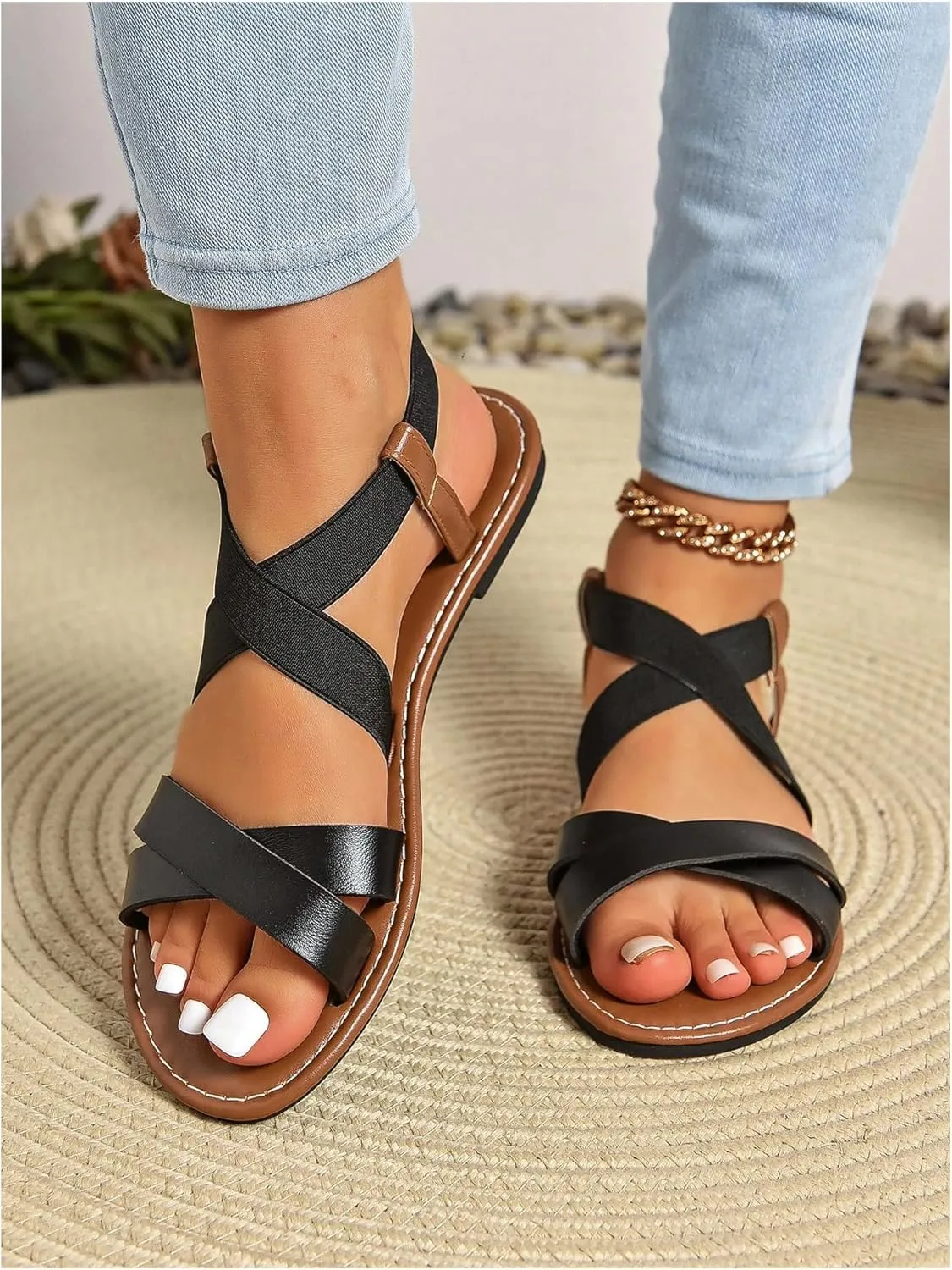 Floerns Women's Flat Sandal Criss Cross Ankle Strap Leather Slip on Summer Shoes