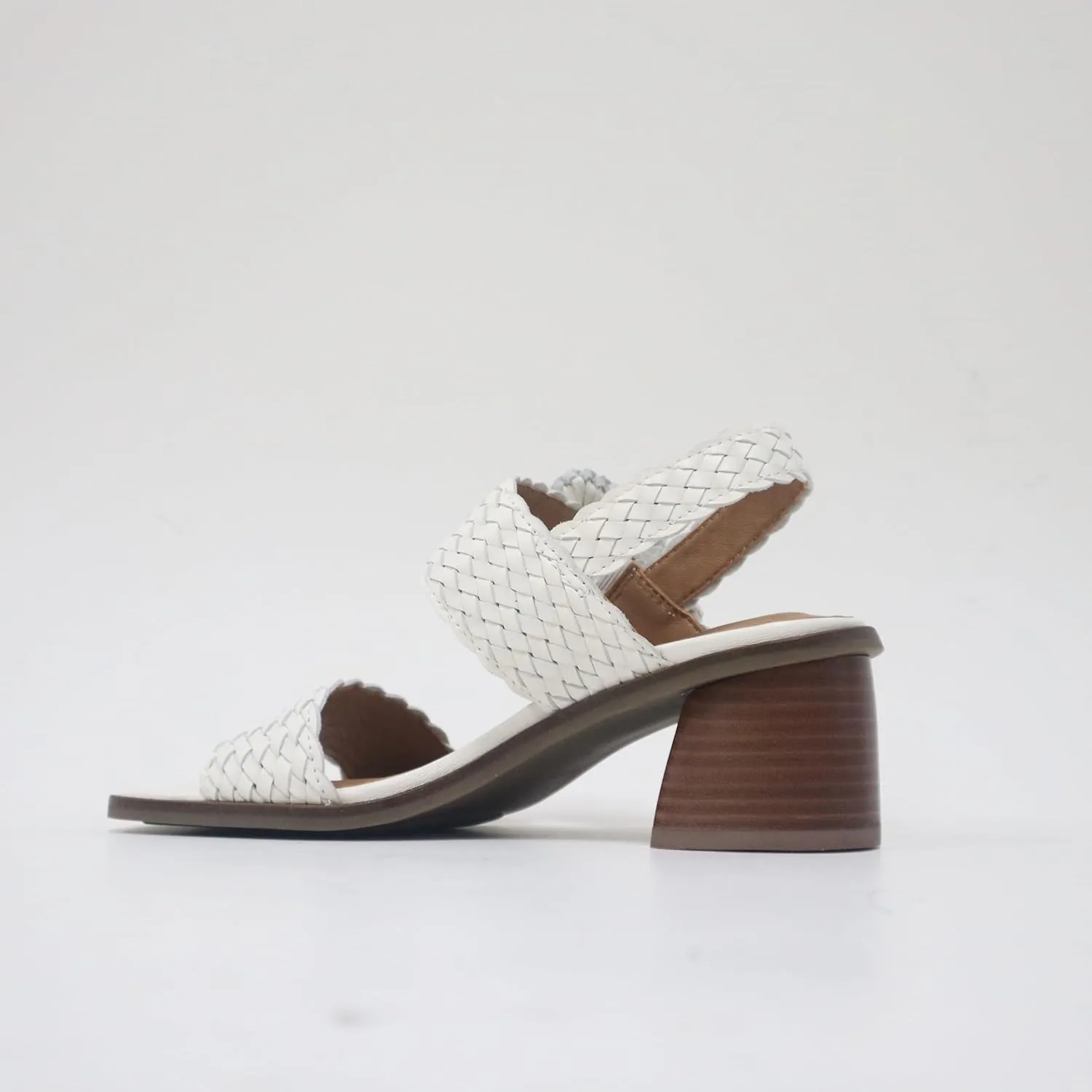 Gentle Souls by Kenneth Cole Women's Madylyn Heeled Sandal
