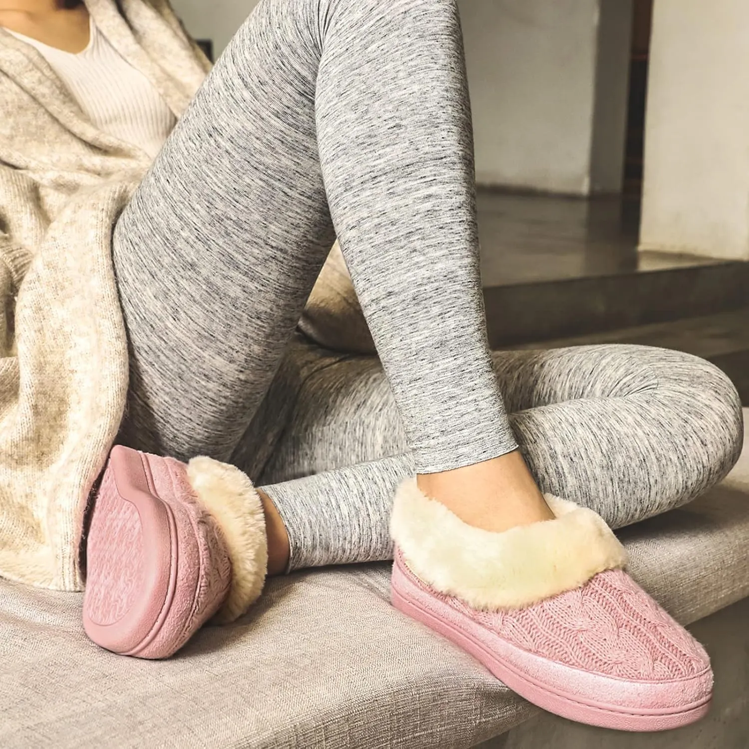HomeTop Women's Knitted Clog Slippers Comfy Warm Memory Foam Non-slip Indoor House Shoes with Fuzzy Collar