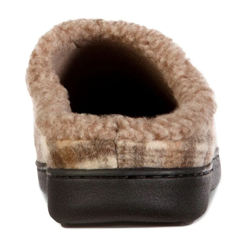ISOTONER Men's Plaid Hoodback Slippers in Khaki Plaid