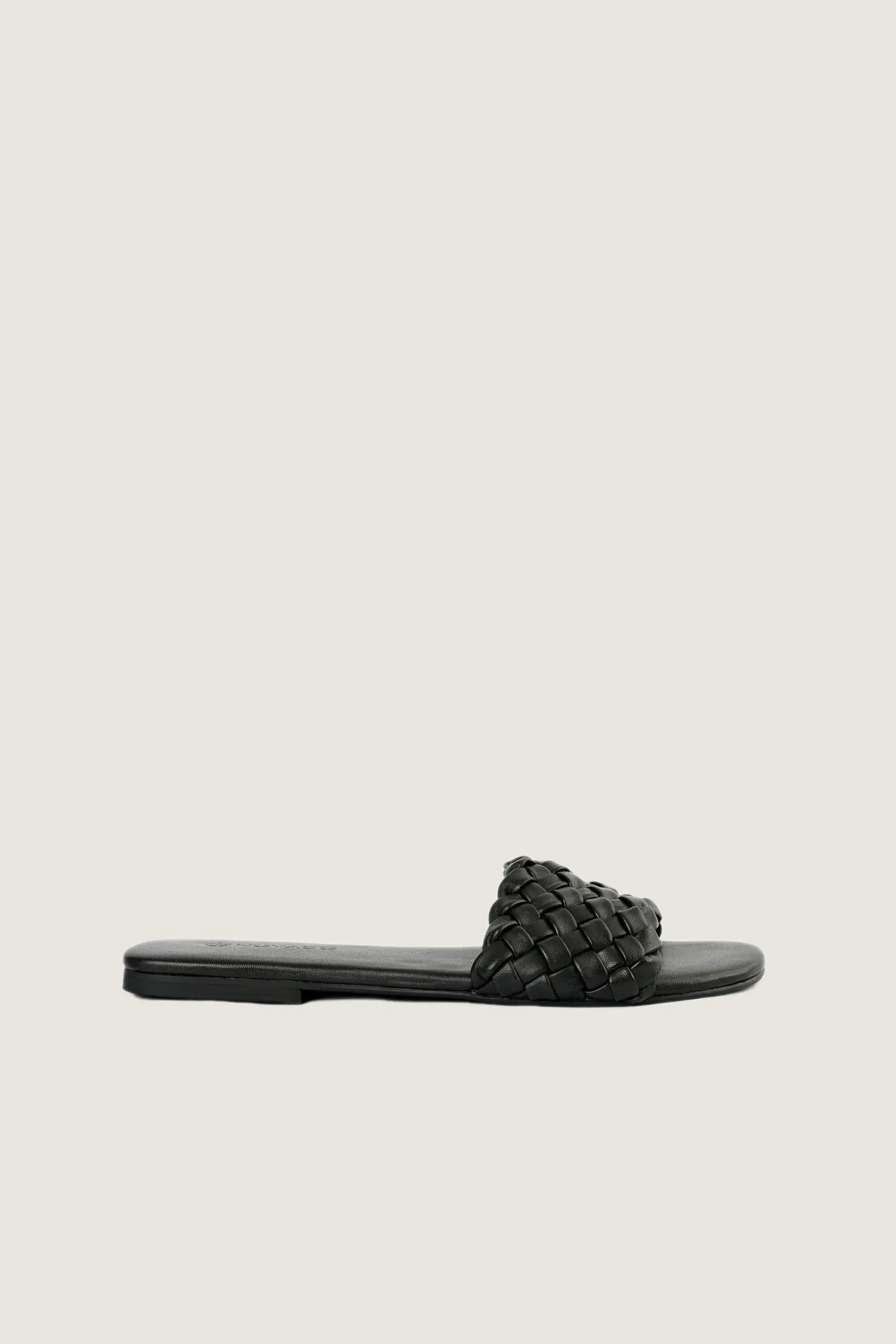 Iza Bella Slipper