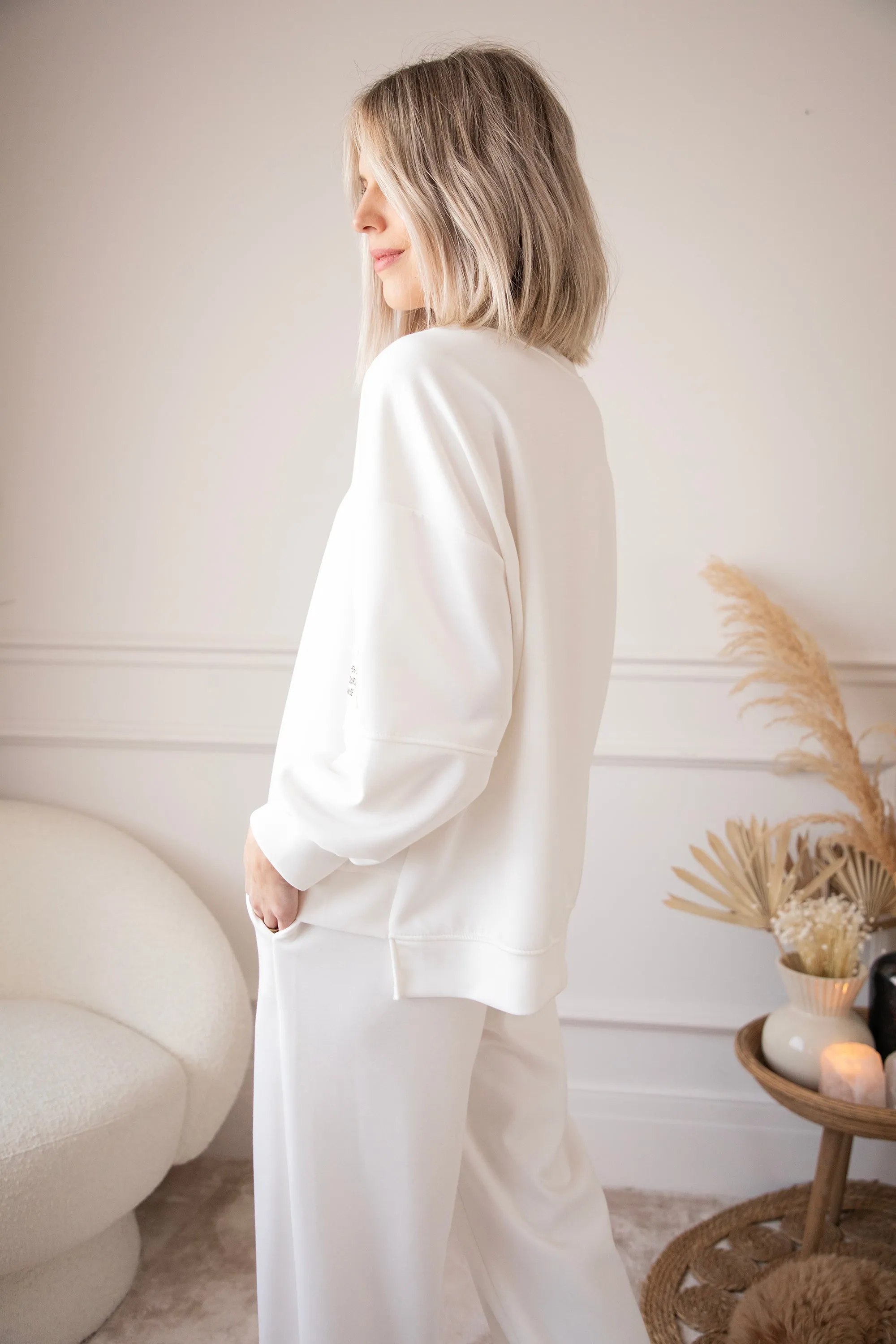 Life Isn't Perfect White - Comfy Set
