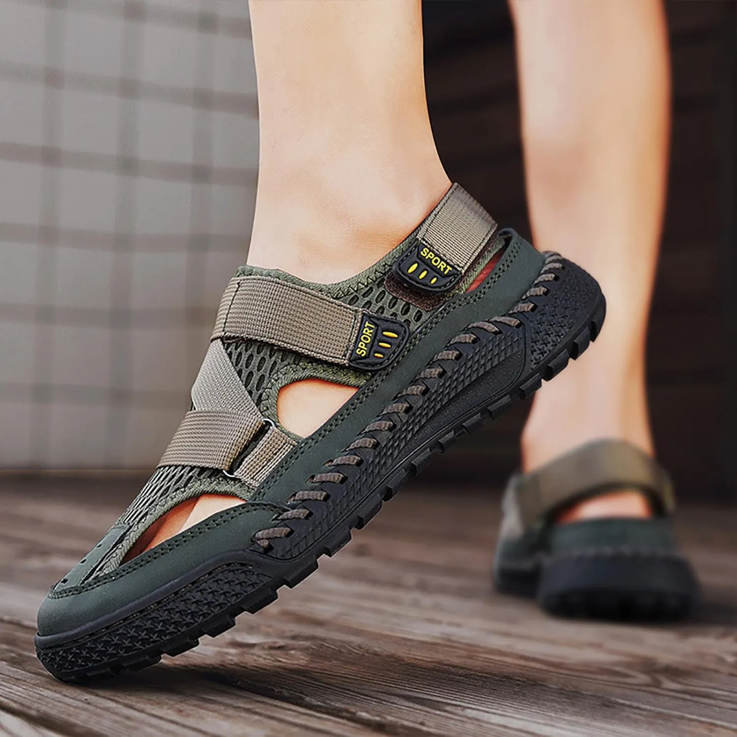 Men'S Mesh Hooked Strappy Platform fisherman Sandals With Adjustable Straps Summer Lightweight Breathable Closed Toe Athletic Sport Sandals For Walking Casual Hiking Sandals