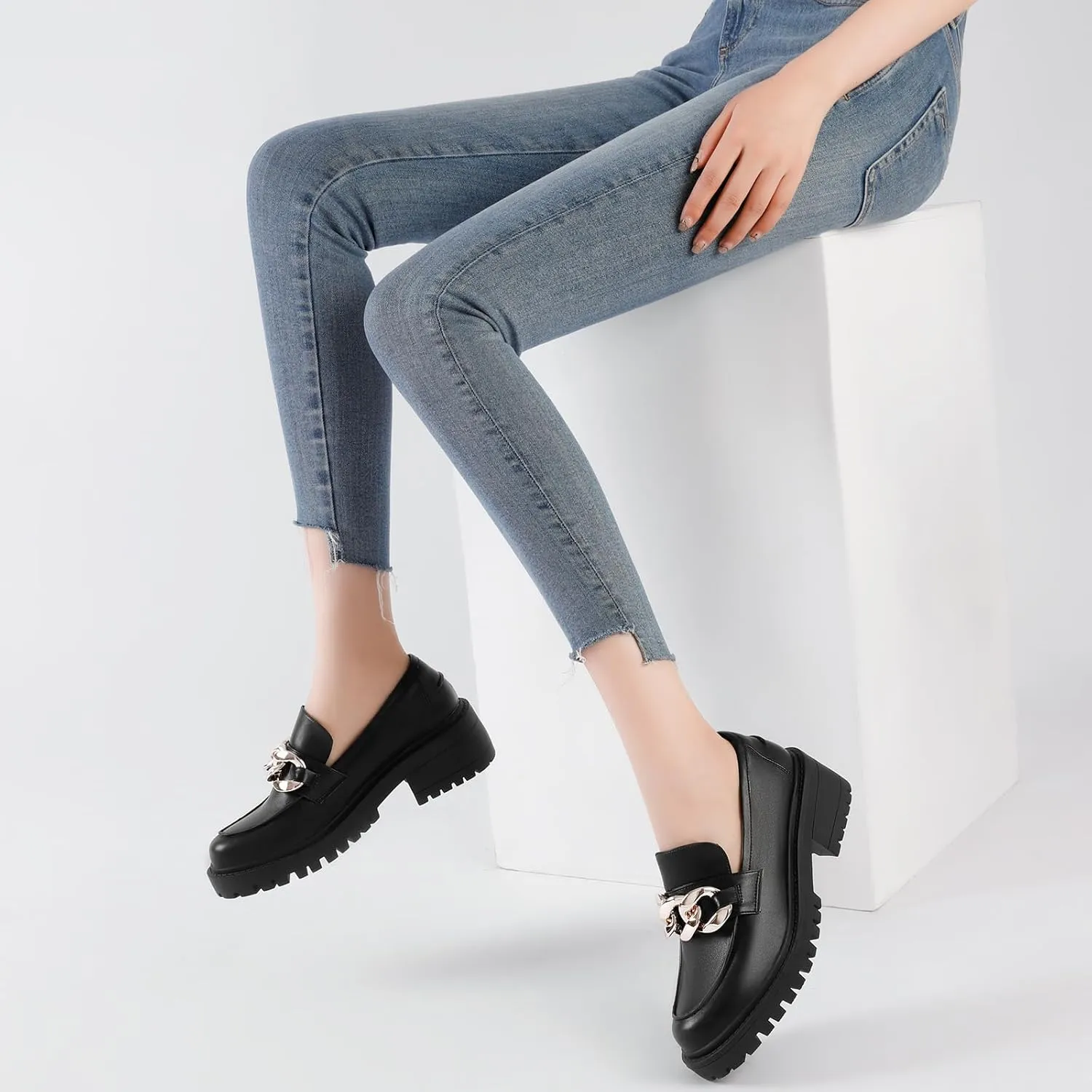 Mostrin Platform Loafers for Women with Chain Slip On Round Toe Chunky Loafer Shoes Penny Casual Lug Sole Business Shoes