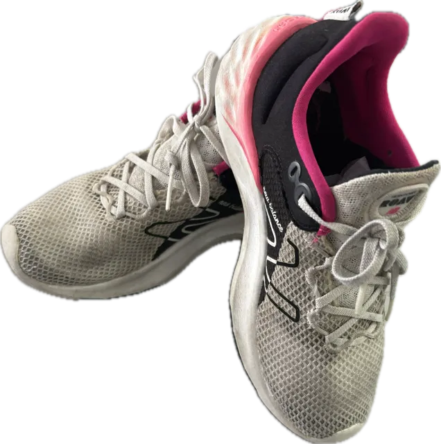 New Balance Fresh Foam Roav v2 - Kids Sneakers, FUC, Size 13