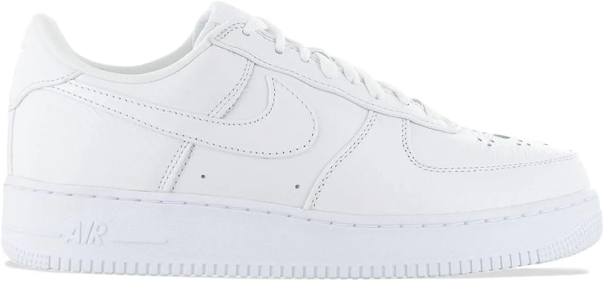 NIKE Men's Sneaker
