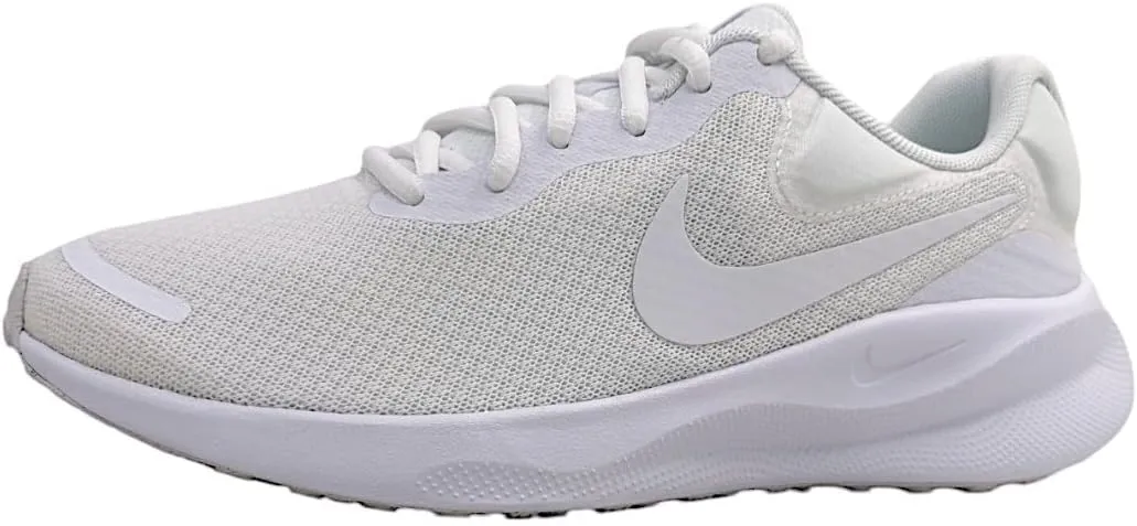 Nike Women's Revolutin 7 Sneaker