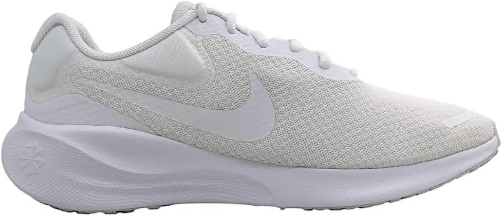 Nike Women's Revolutin 7 Sneaker