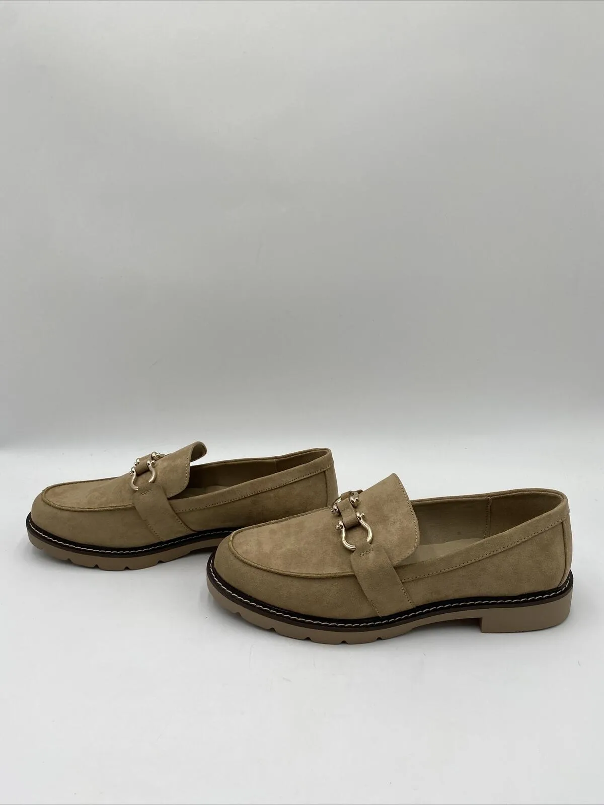 NWB Women’s Anne Klein Ezra Loafers Sandstone Size 8.5M