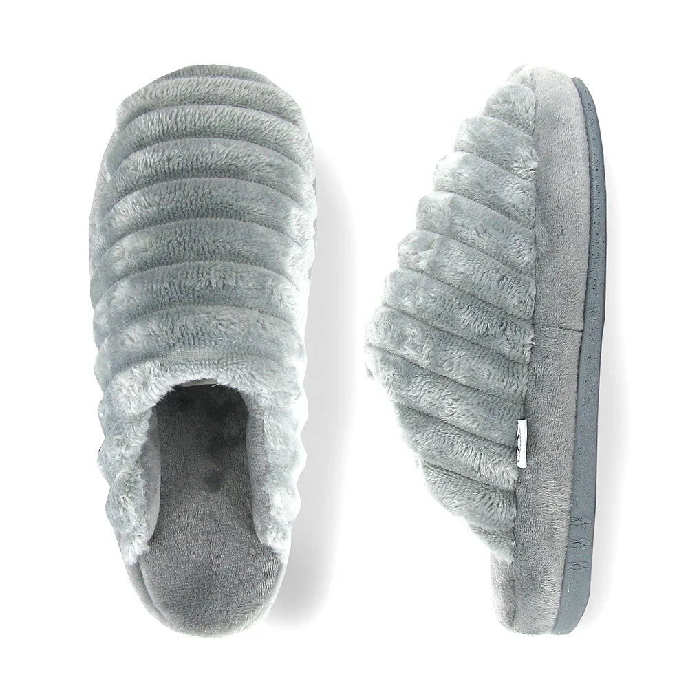 Peaceful Slipper (20022)