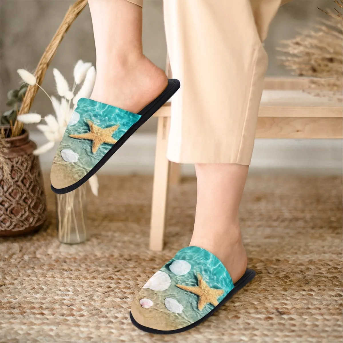 Pineapple Fruit Soft Women Slippers Cozy House Shoes Lightweight Fuzzy Slippers Memory Foam Slippers for Women Indoor and Outdoor