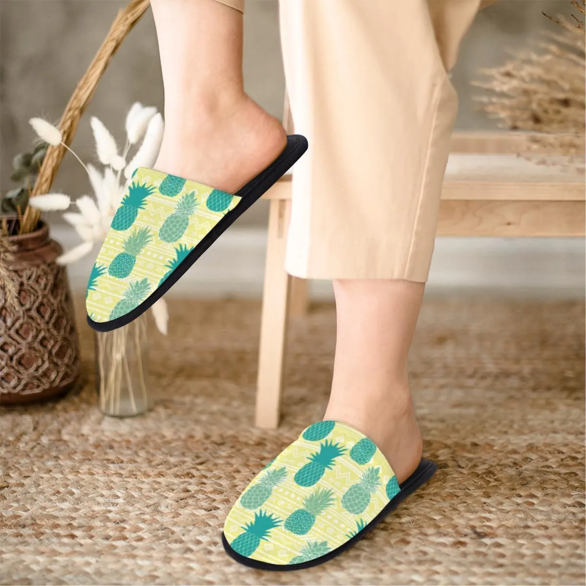 Pineapple Fruit Soft Women Slippers Cozy House Shoes Lightweight Fuzzy Slippers Memory Foam Slippers for Women Indoor and Outdoor