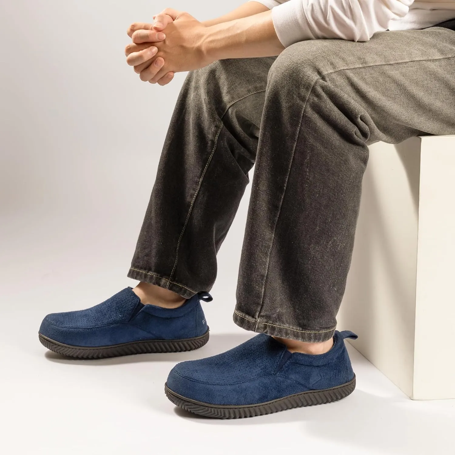 RockDove Men's Breathable Mesh Memory Foam Slipper with Nonslip Sole