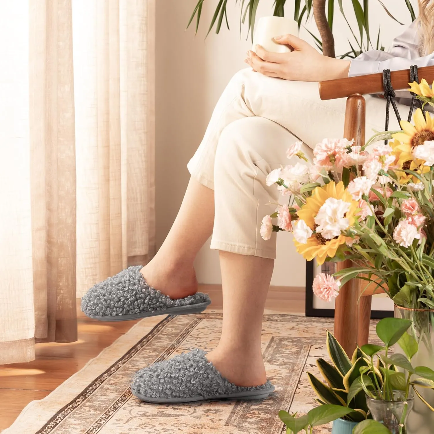 RockDove Women's Twirl Fleece Fuzzy House Scuff Slipper with Memory Foam