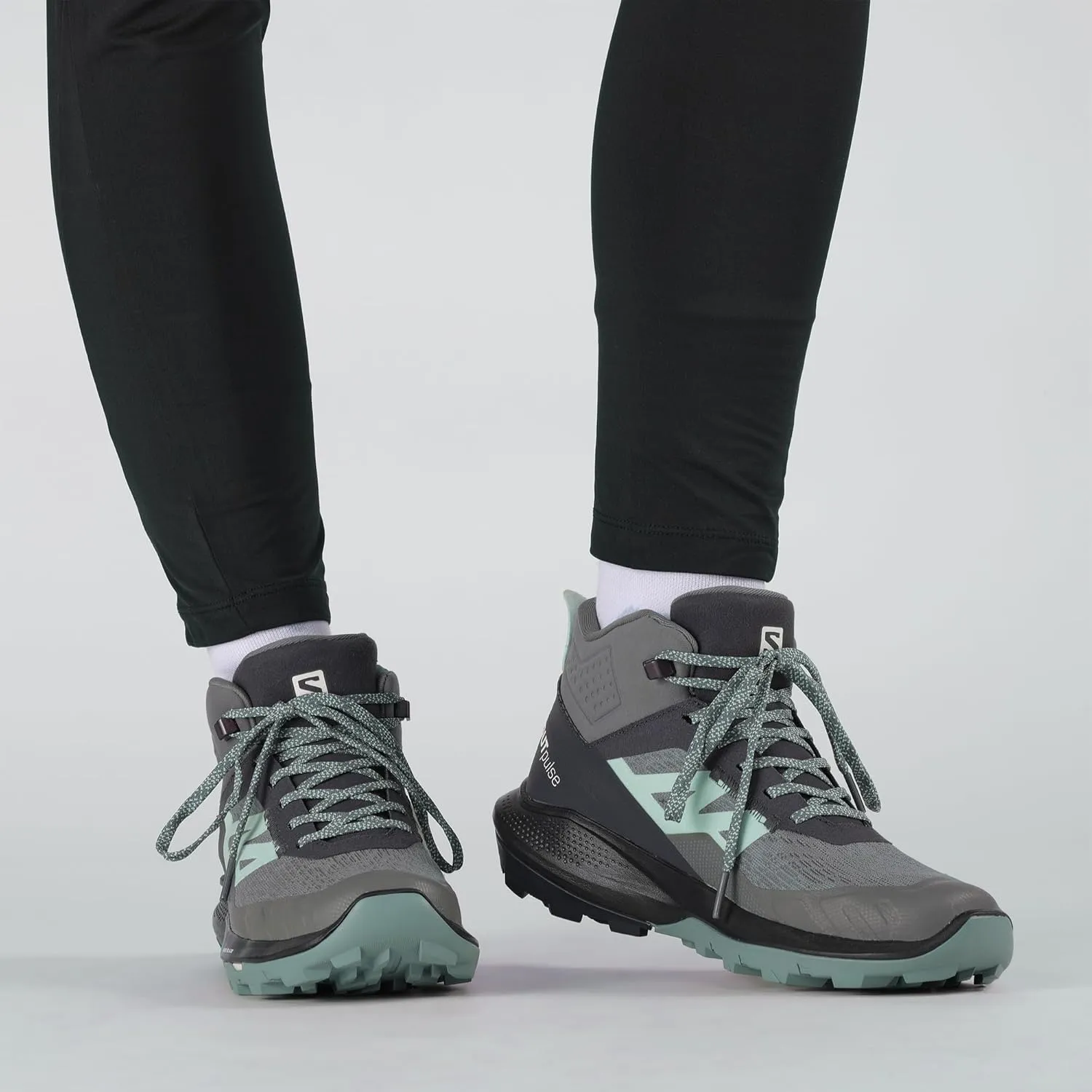 Salomon Outpulse Mid Gore-Tex for Women Hiking Shoe