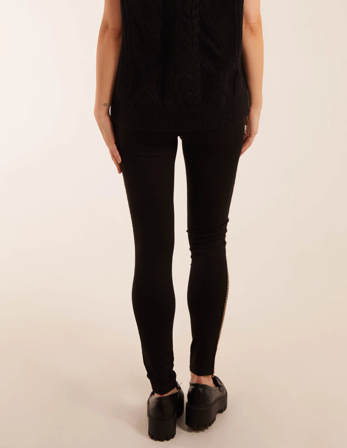 Side Chain Detail Leggings Specialized items Record-breaking sale