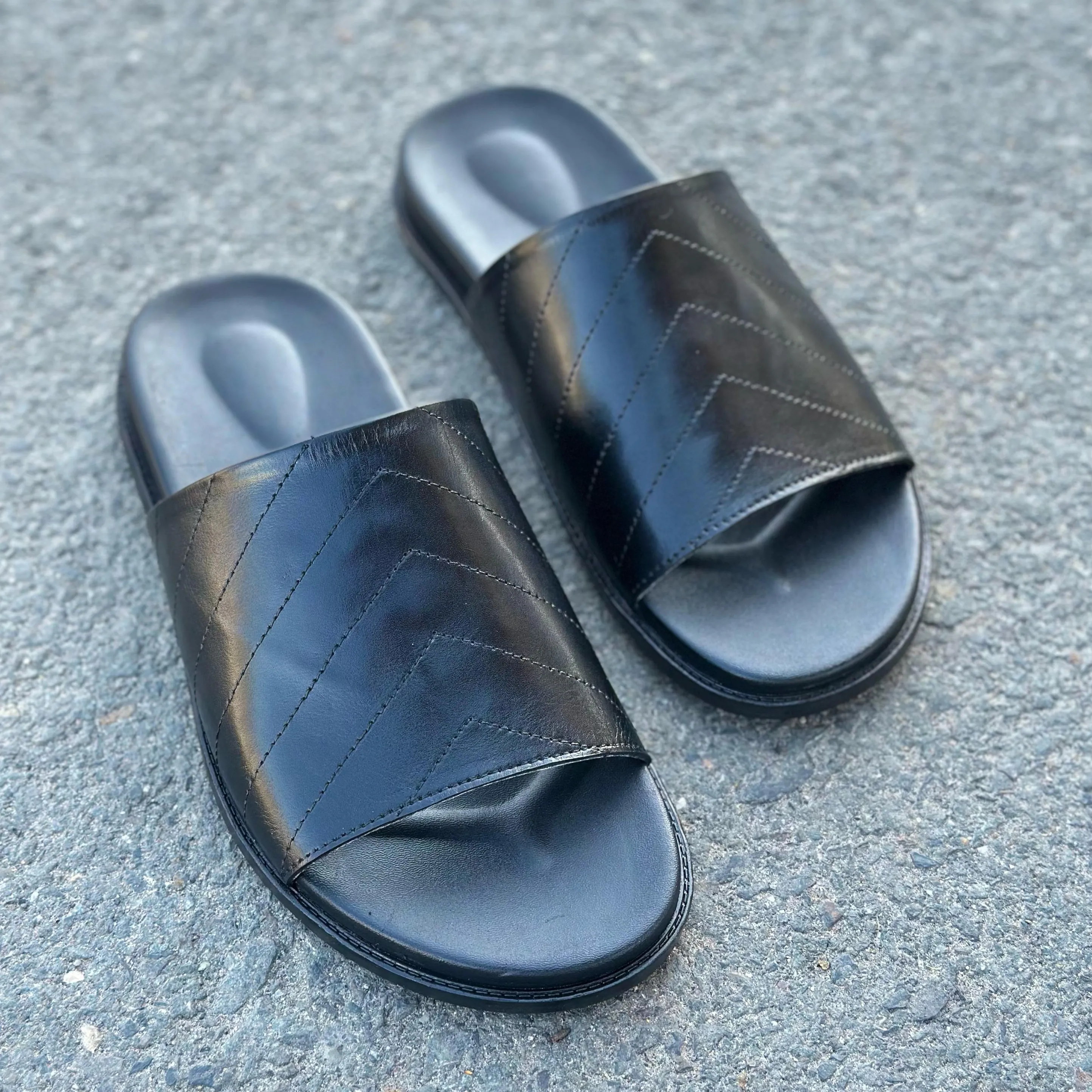 THE VSTICH SLIPPER -2594