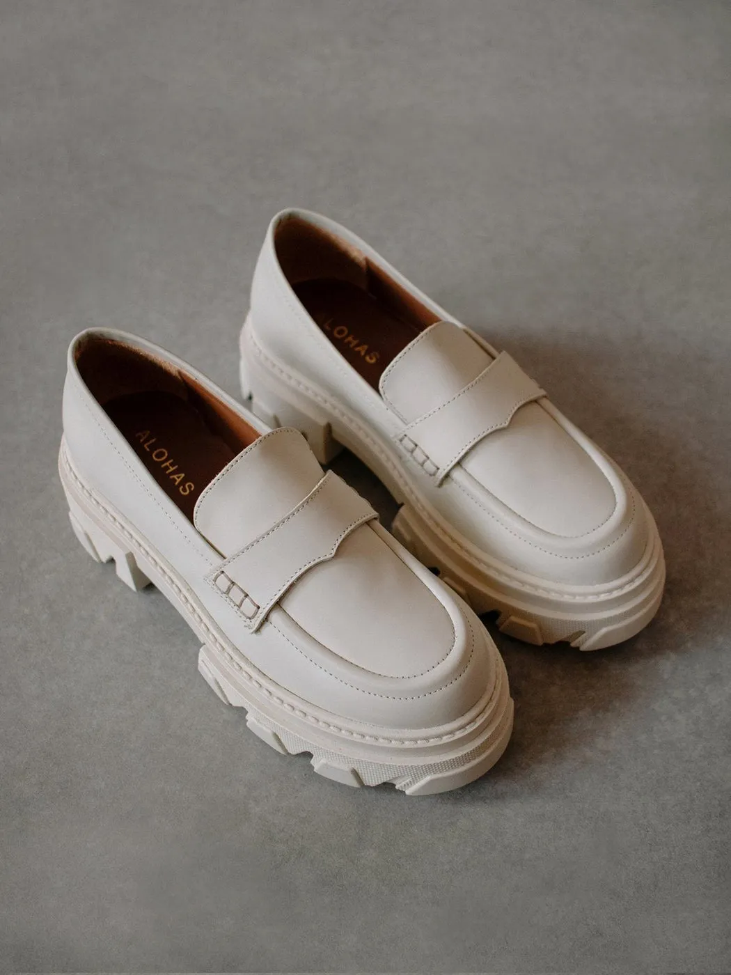 Trailblazer Loafer - IVORY