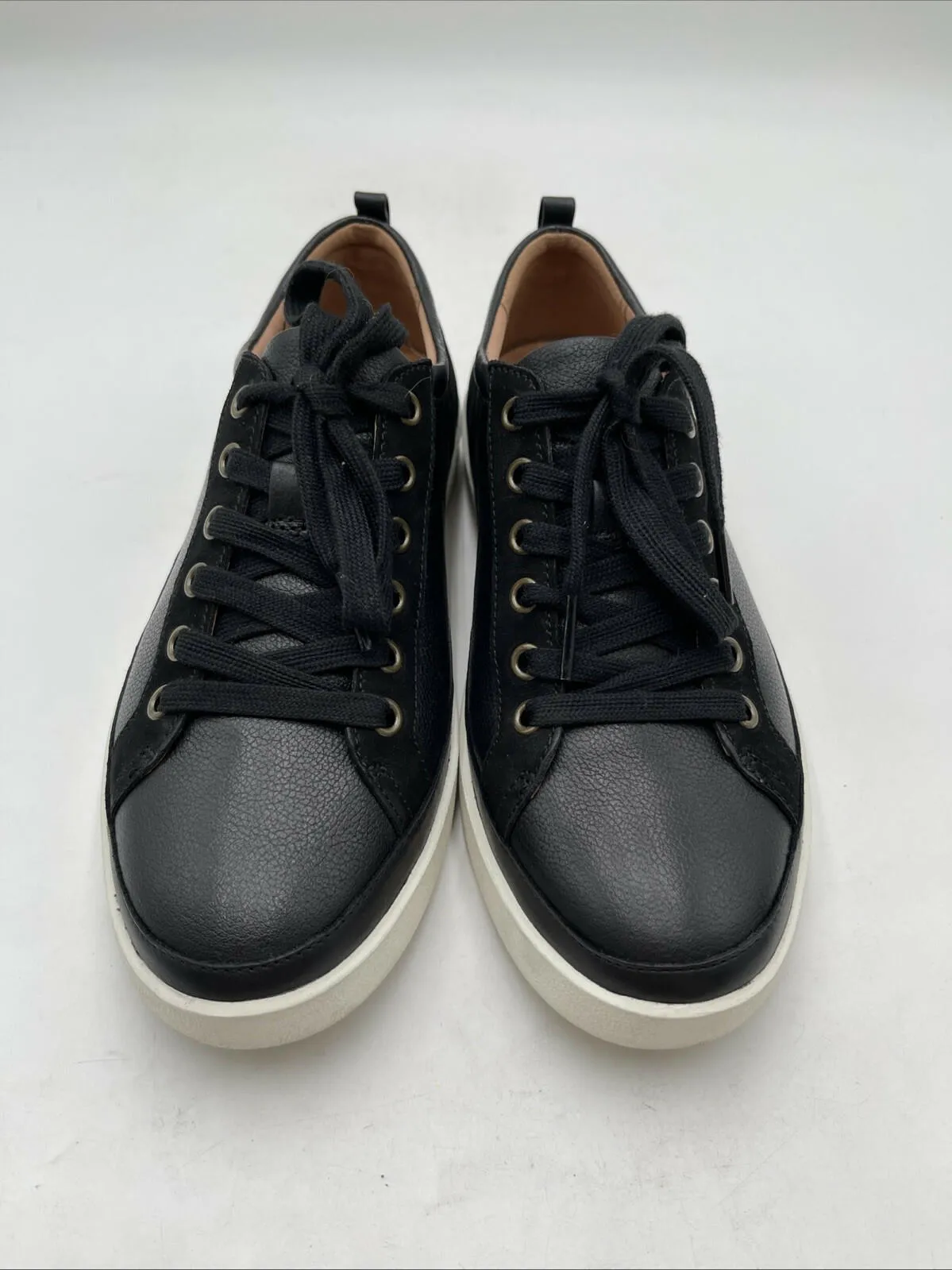 Vionic Women's Winny Sneakers Black Size 8.5W - Very Good