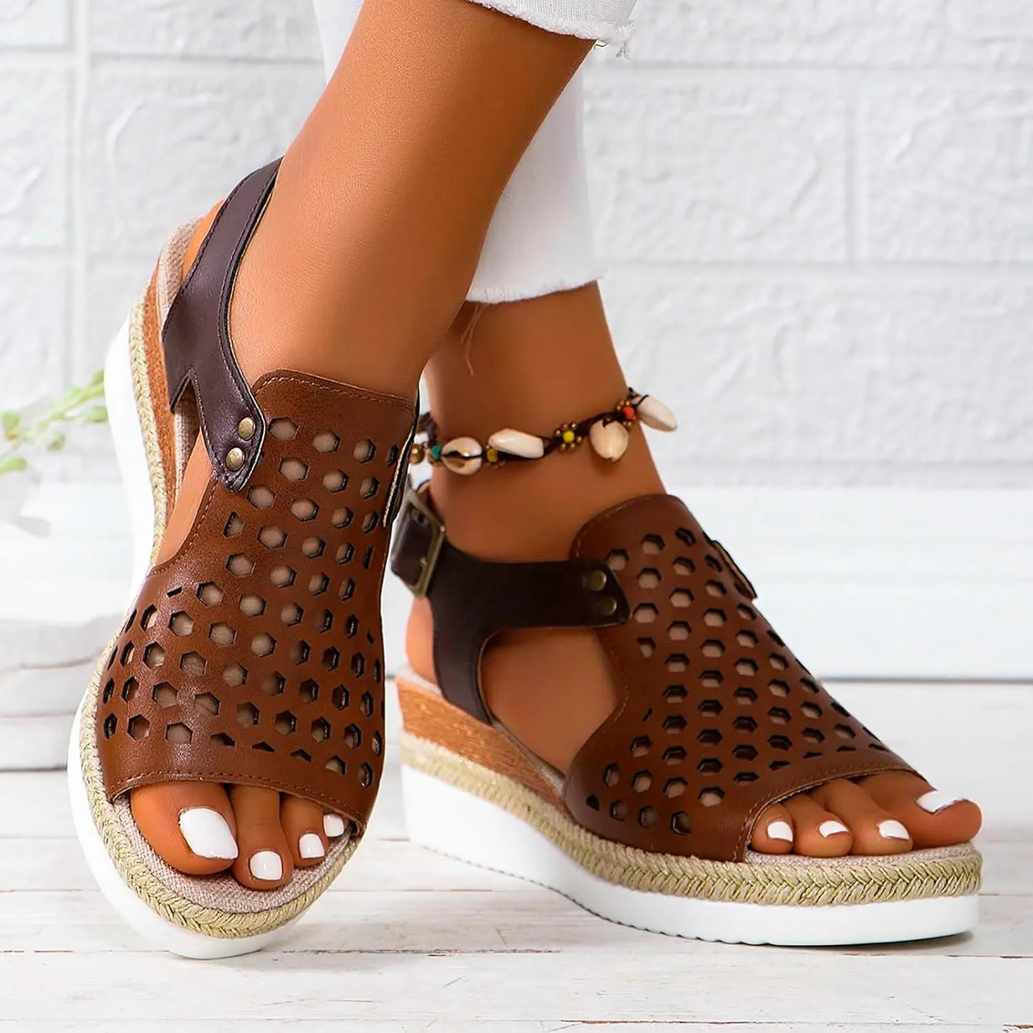 Wedge Sandals for Women Cut-Out Open Toe Walking Footwear Comfortable Vacation Non-Slip Soft Sole Shoe with Ankle Strap Breathable Outdoor Beach Casual Slippers Fashion Slippers with Adjustable Buckle